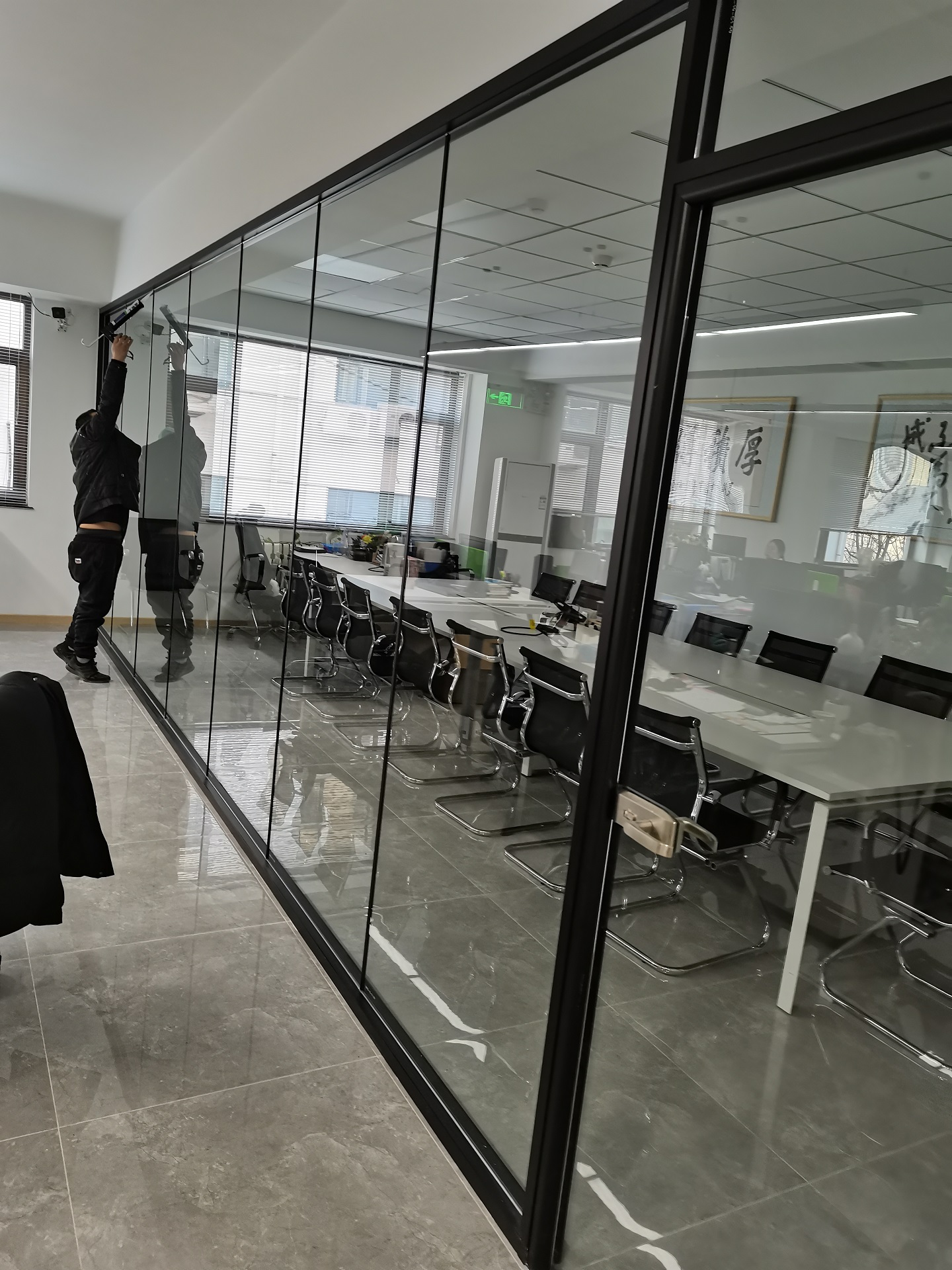 单层玻璃隔断